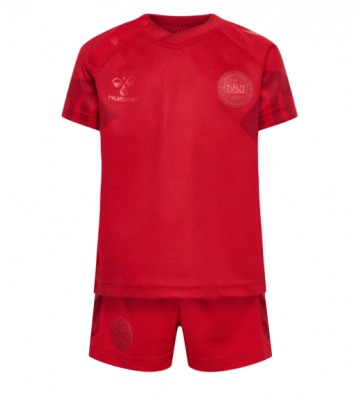 Maillot de foot Danemark Domicile enfant Monde 2022 Manches Courte (+ pantalon court)
